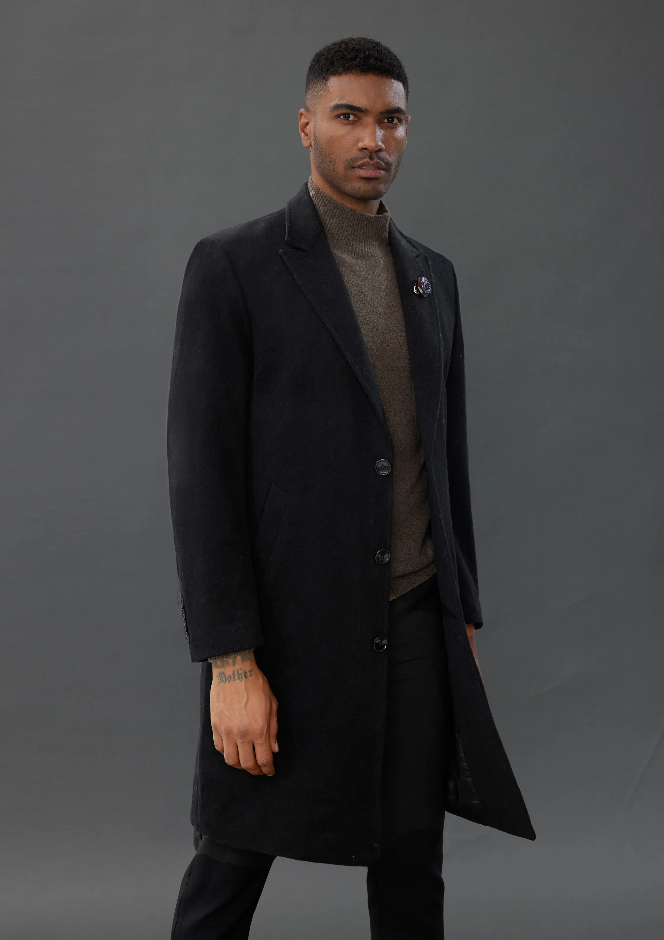 Men's Herringbone Wool Blend Long Overcoat Pea Coat with Brooch