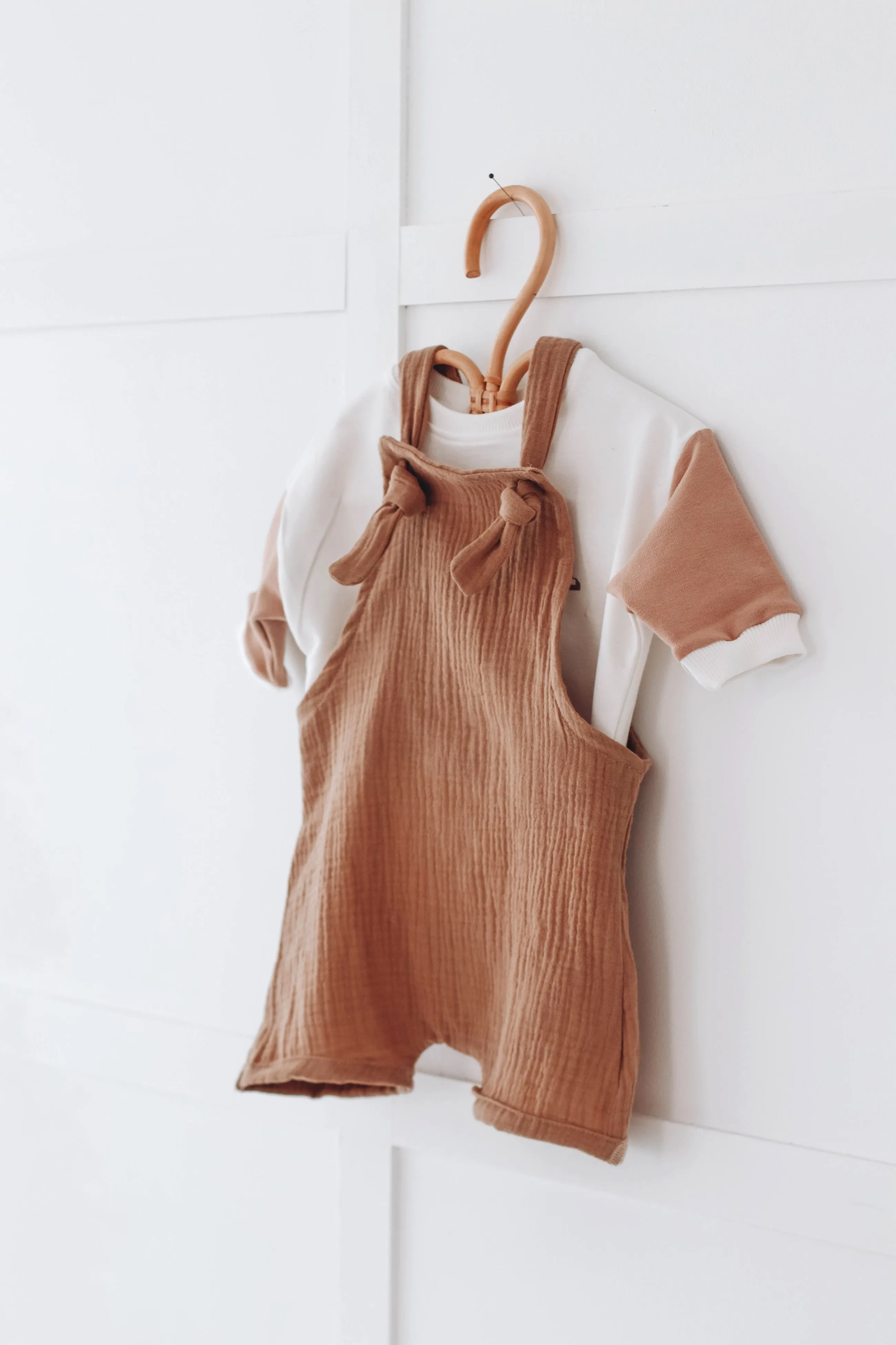 Muslin short leg dungarees