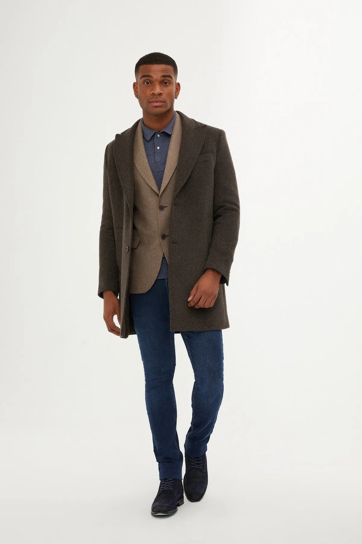 Regular Fit Cachet David Peaked Lapel Wool & Cashmere Blend Black Overcoat, Brown D.