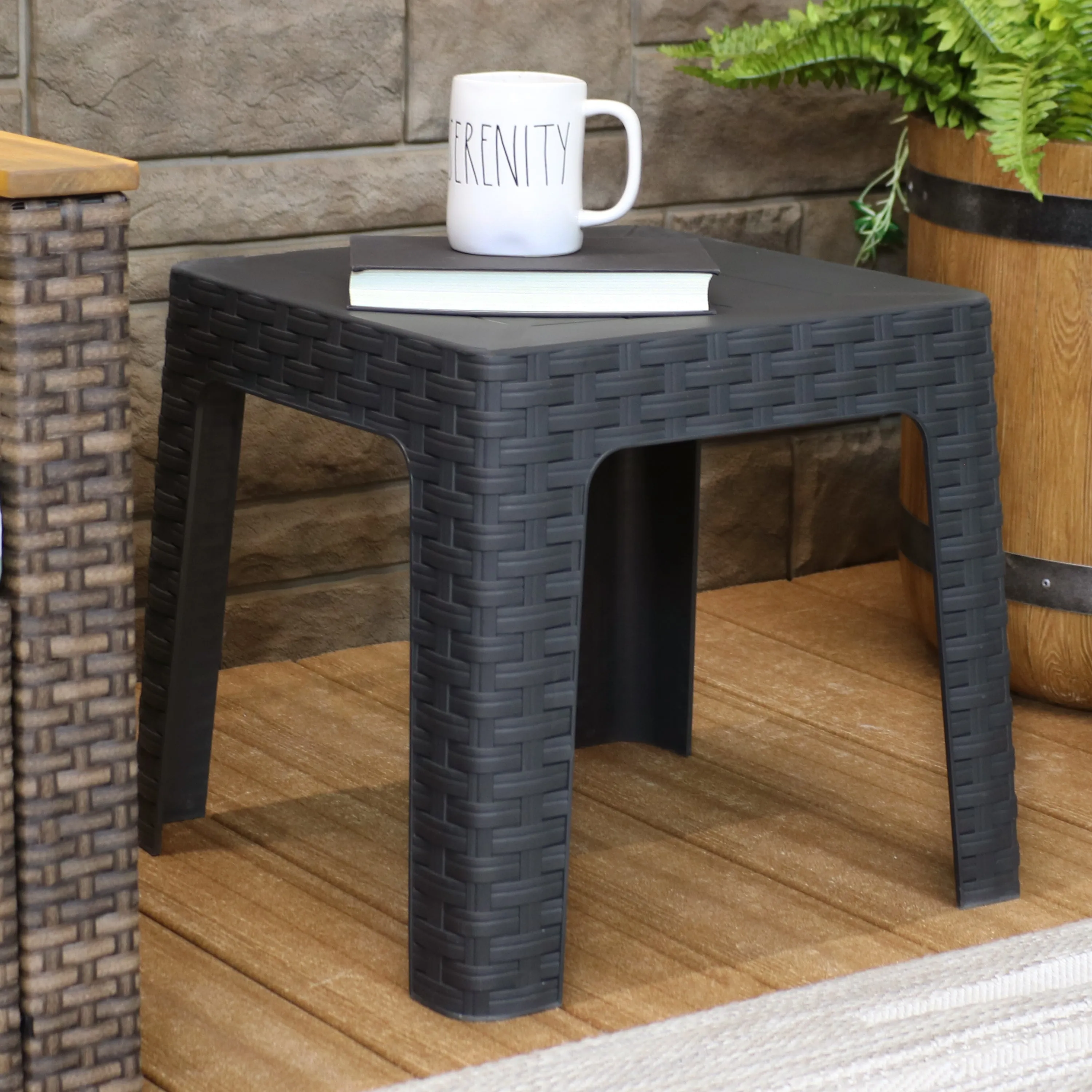 Sunnydaze 18" Plastic Square Patio Side Table