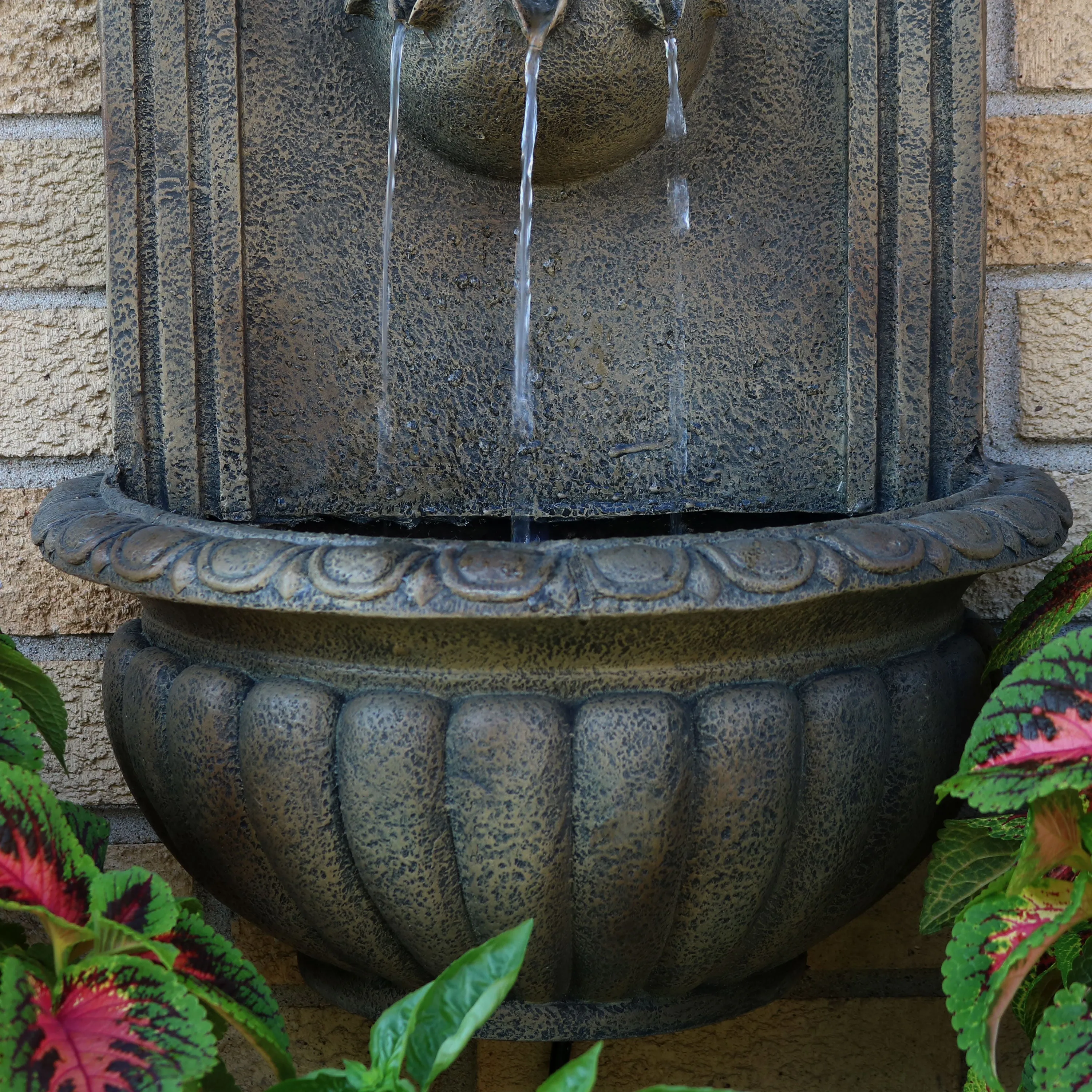 Sunnydaze Florence Outdoor Wall Fountain - Florentine